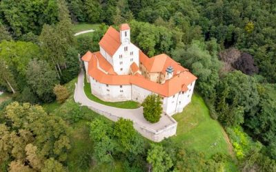 LIKOVNA RAZSTAVA NA PROSTEM